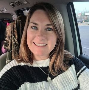 Meet your Posher, Renea